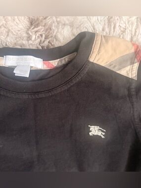 Burberry Children Boys Sz 8Y Black w/Nova Check Long Sleeve T-Shirt 100% Cotton